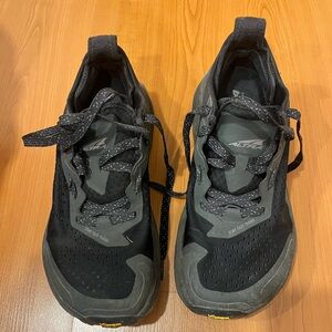 Altra Men's Black and Dark Gray Trail Running Shoes